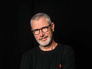 Eric Corton openhartig over ervaring met dementerende vader in Kunststof