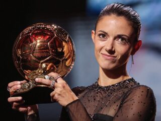 Spaanse middenvelder Aitana Bonmatí wint Ballon d'Or