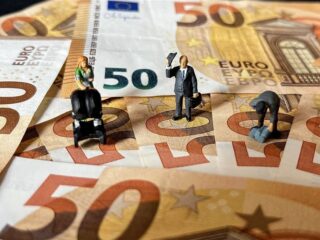 Stand.nl: 'We doen te weinig om de kloof tussen arm en rijk te overbruggen'