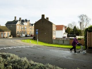 Burgemeester over mogelijk verdwijnen dorp Moerdijk: 'Besluit viel als een hamer'