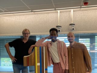 Xillan Macrooy over Creoolse begrafenismuziek en een dorp zonder mannen