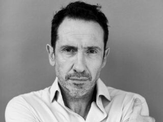 Vader Jacob en zoon Roman Derwig samen in 'Hamlet': 'Ik kan wel met pensioen'