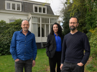 Hoe kon het jarenlang zó misgaan bij de Nederlandse Moslim Omroep?