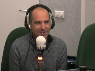 Max Verstappen houdt kans op wereldtitel: 'Hoe meer spanning, hoe meer er mis gaat bij McLaren'