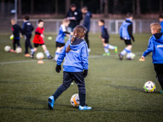 Trackingapps in de sport: nuttig of extra druk voor kinderen? 'Het kind dreigt achter de cijfers te verdwijnen'