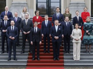 Vanavond: presentatie kabinet-Jetten in NOS Met het Oog op Morgen