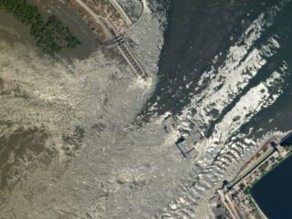 De Dag: De doorbraak van de Kachovka-dam