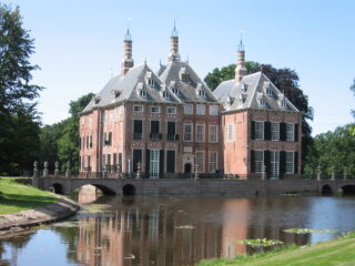 Een kasteel hebben is leuk, maar het heeft één heel groot nadeel