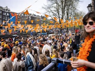 Stand.nl: 'We moeten Koningsdag koesteren'