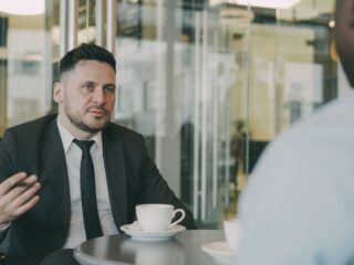 Documentaire 'De Manager' legt ongemak op de werkvloer bloot