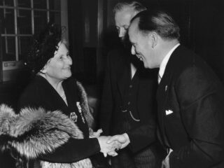 Amsterdam 750 jaar: 'Een rijke geschiedenis waar ook vrouwen onderdeel van uitmaken'