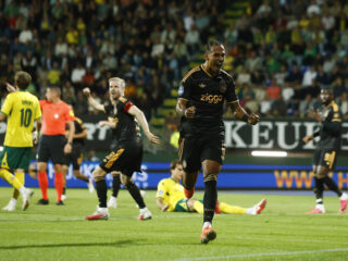 Ajax wint ruim bij Fortuna Sittard (1-5): 'Dit team kan meedoen om het landskampioenschap'