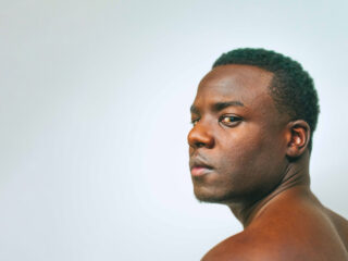 Dichter Gershwin Bonevacia: 'Door mijn dyslexie werd ik filosofisch'