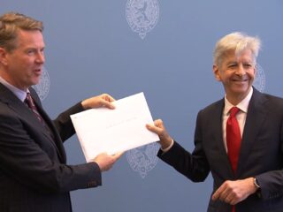 Podcast De Dag: lezen in Plasterks eindverslag