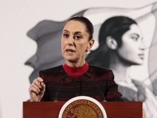 President van Mexico gaat niet mee in 'escalatie' van Trump: 'Ze houdt haar rug recht'