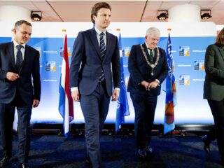 Minister Brekelmans merkt worsteling met ophoging Defensiebudget: 'Overtuigd dat er meer investeringen nodig zijn'