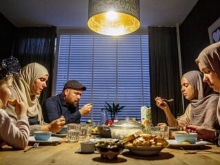 Toenemende acceptatie van Eid al-Fitr en ramadan in Nederland, blijkt uit onderzoek