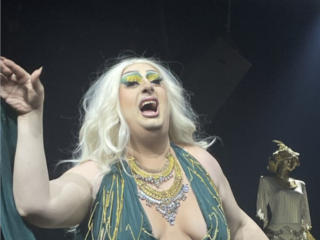 Op pad met een Libanese dragqueen: 'Dit is onze revolutie'