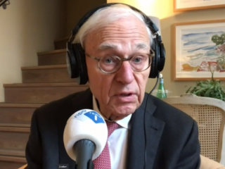 Oud-minister van Financiën Onno Ruding waarschuwt voor financiële onzekerheid en coalitieproblemen: 'Heel zorgelijk'