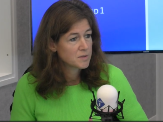 Annelien Bredenoord (Erasmus Universiteit) over onderwijsbezuinigingen: 'Bang waar het met dit kabinet naartoe gaat'