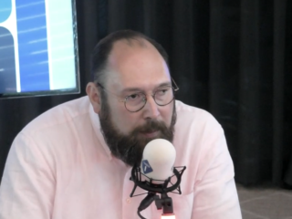 Hoogleraar Remco Breuker: 'Levensstandaard Noord-Korea neemt toe dankzij oorlog in Oekraïne'