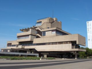 Hoe wederopbouwarchitect Jaap Bakema Nederland maakte tot wat het is