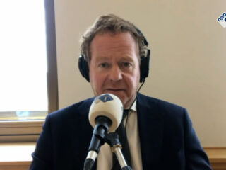 Van Weel wil criminele asielzoekers terugsturen, maar dat is niet eenvoudig: 'Niet kunnen uitzetten is frustrerend'