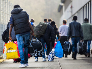 'Wachten op wachten op wachten' voor asielzoekers veroorzaakt psychische schade