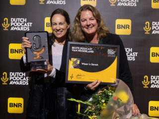 Waar is Sarah? wint beste podcast Dutch Podcast Award 2024; En Niemand Bleef Onaangeraakt beste sounddesign