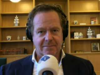 Tijdelijk asielminister Van Weel: 'Alles aan doen om asielwetten door de Kamer te loodsen'