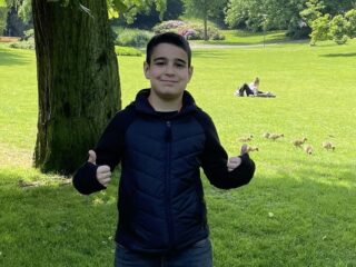 Mikael (11) werd hier geboren, maar wacht nog op verblijfsvergunning: 'Denk dat ik het verdien om in Amsterdam te blijven'
