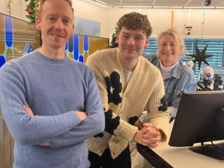 Soy Kroon over Watch Your Back, theater en geloof