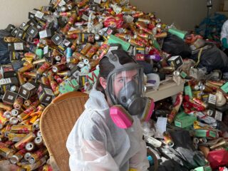 Steeds meer meldingen van extreem vervuilde huizen: 'Achter elk huis zit een verhaal'