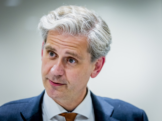 Voorzitter Veiligheidsberaad doet beroep op VVD: 'Kies de bestuurlijke weg door voor de spreidingswet te stemmen'