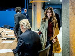 Oud-vakbewindsman tegen PVV, VVD en NSC: zet emotie opzij en ga om tafel