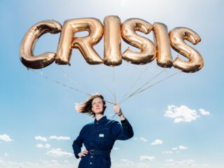 Yora Rienstra niet bang voor humor in 'Half Holland in crisis'