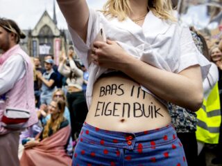 Moet abortus opgenomen worden in de grondwet? 'Het is zorg, geen misdaad'