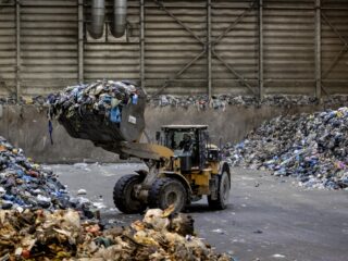 Welke weg legt ons gescheiden afval af voordat het gerecycled wordt?