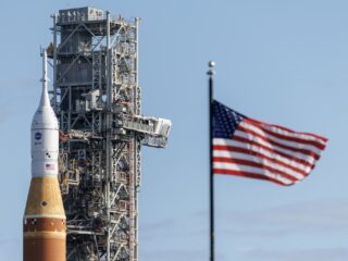 Maanmissies weer in opkomst, maar blijft internationale ruimterecht overeind? 'Wetgeving loopt achter'