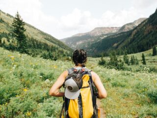 Steeds meer jongeren kiezen tussenjaar: 'Elitair en zonde van je tijd'