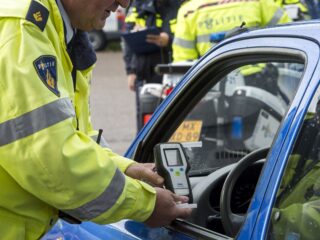 Stand.nl: 'Alcohol en drugs in het verkeer moeten helemaal verboden worden'