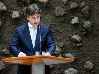 CDA-leider Bontenbal denkt wel eens aan opzeggen vertrouwen in kabinet