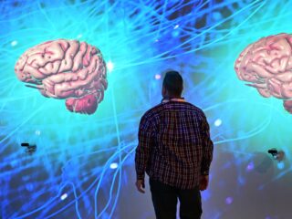AI en de hersenziekten technologie van de toekomst: 'Je krijgt een stukje vrijheid terug'