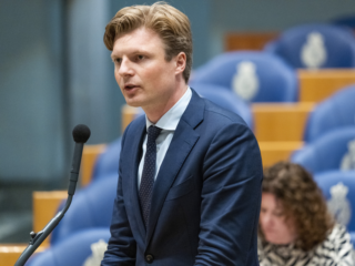 VVD-Kamerlid Brekelmans: verzoek tot Nederlandse militaire steun tegen Houthi's 'serieus overwegen'
