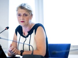 Burgemeester Gorinchem liep stage bij afdeling acute psychiatrie tijdens opleiding tot verpleegkundige