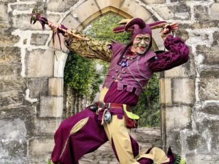 Een hofnar inzetten op je werk: heel wat anders dan je denkt