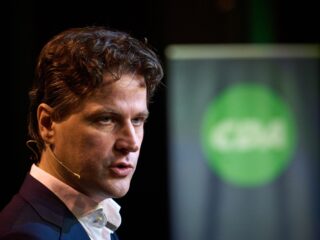 Klopt CDA's uitspraak dat er elk jaar 'een stad als Breda' aan immigranten bij komt?