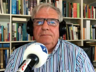 Oud CDA-landbouwminister Cees Veerman: CDA moet voor de zomer kleur bekennen