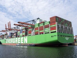 Zeelieden uit Indonesië en de Filipijnen klagen Nederlandse rederijen aan wegens 'indirecte discriminatie'