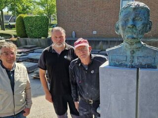 Dit familiebedrijf knapt als sinds 1980 oorlogsmonumenten op voor herdenkingen